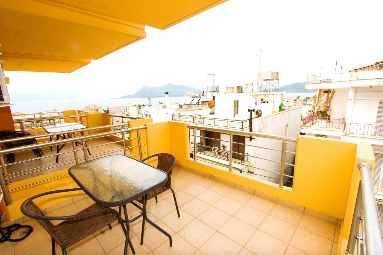 Dolphins Apartments Loutra Edipsou  Exterior photo